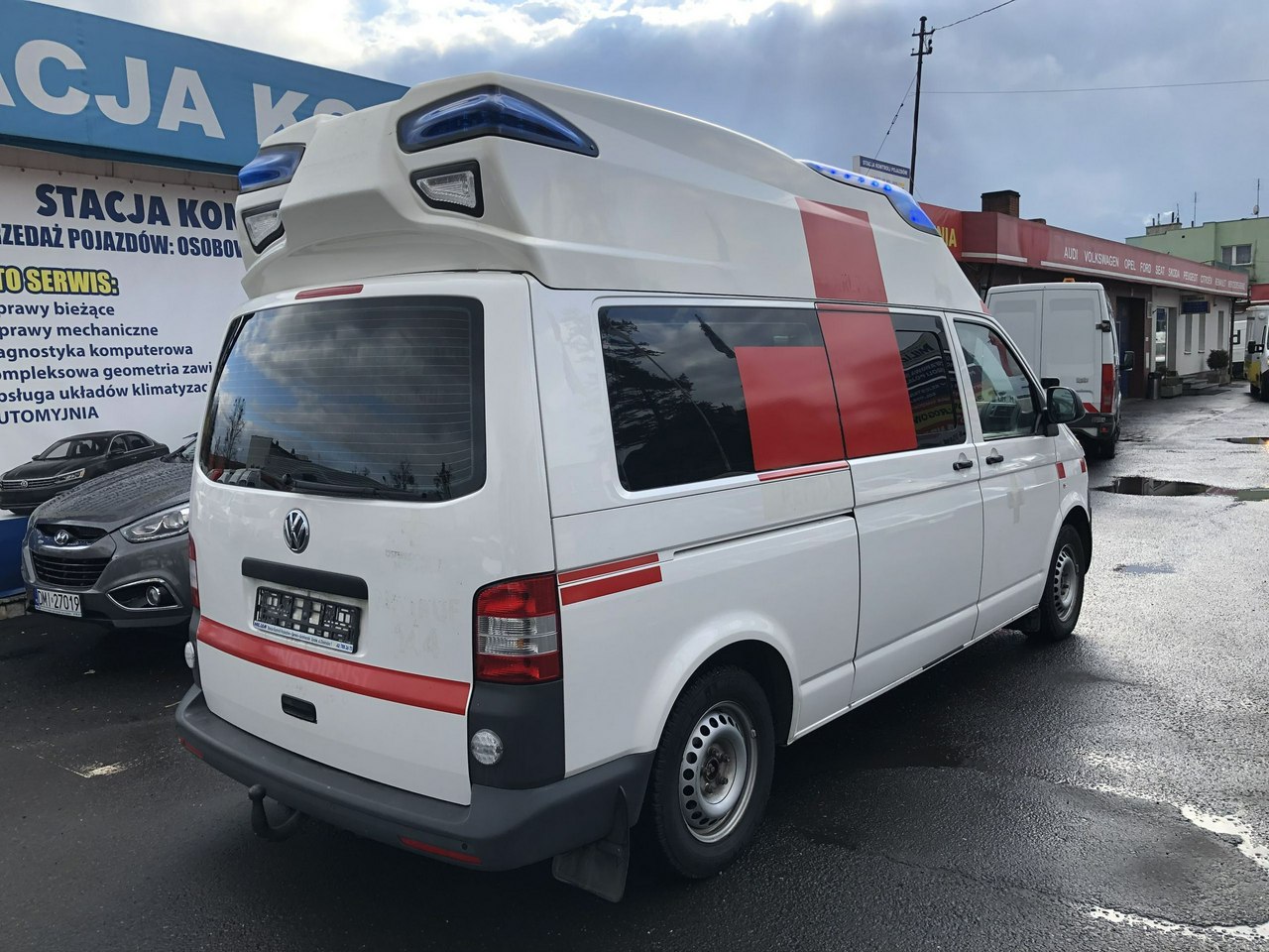 Volkswagen Transporter VW T6 Ambulans Karetka Wyposażona 4X4 DINEN 1789 Model 2014 Klima