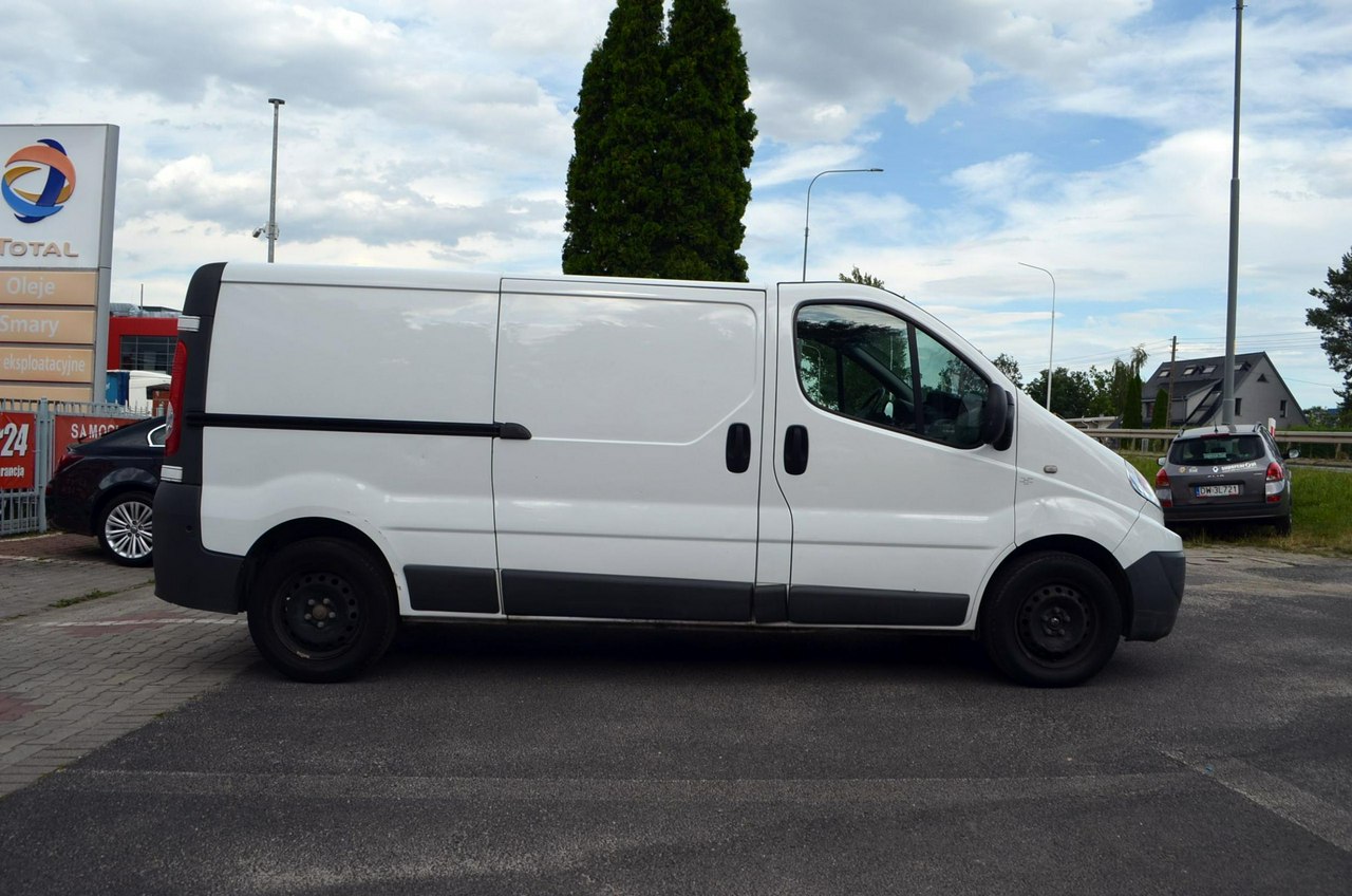 Renault Trafic RENAULT TRAFIC FL 2.0dCi / 115KM / Serwis ASO / Klima / FV23% / Gwaran