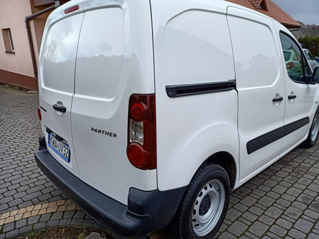 Peugeot Partner 1.6 Faktura VAT-23 %, adnotacja VAT-1 nowy model