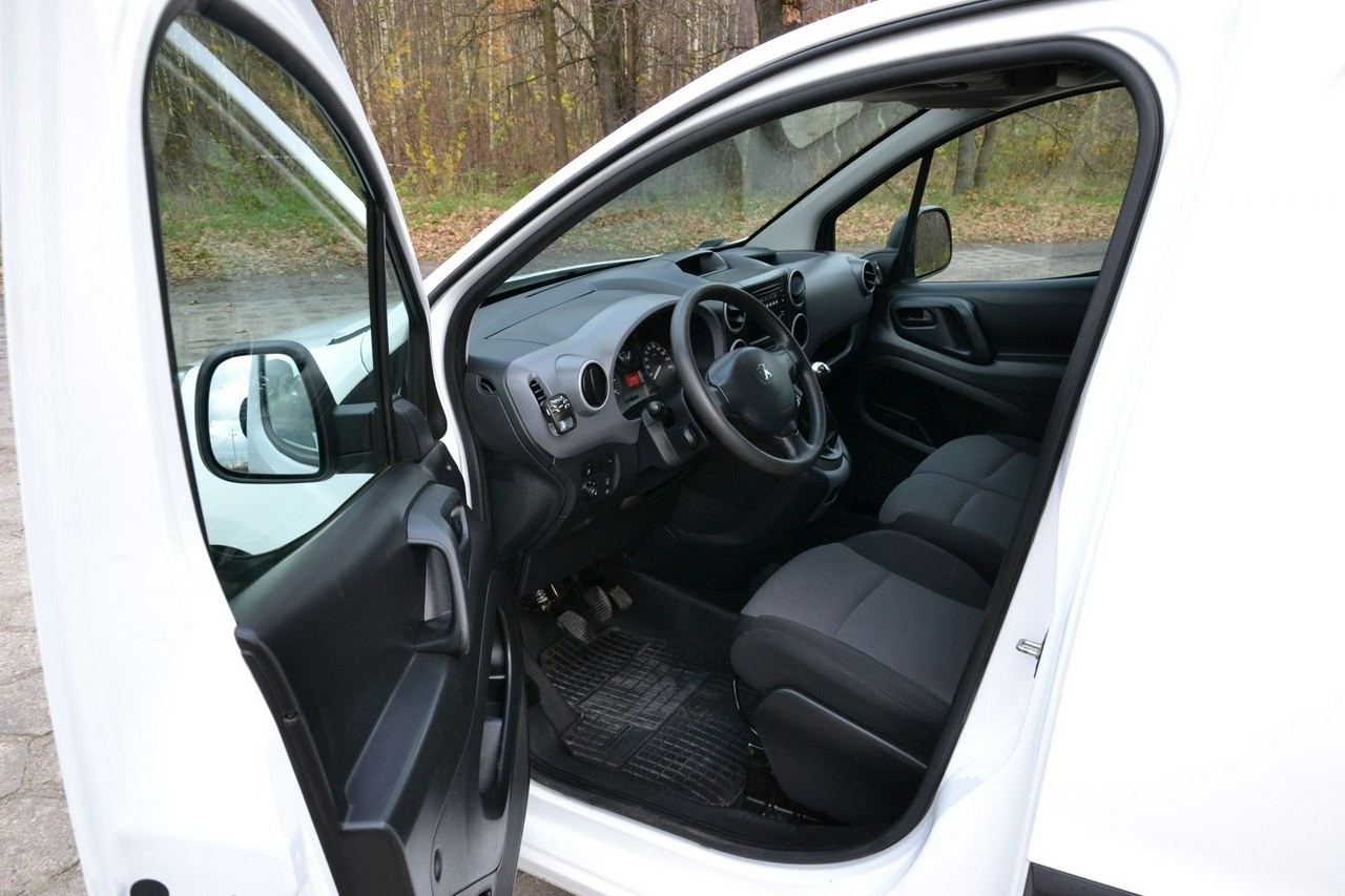 Peugeot Partner 1.6HDI 100KM Klima Salon PL 3 osobowy Berlingo