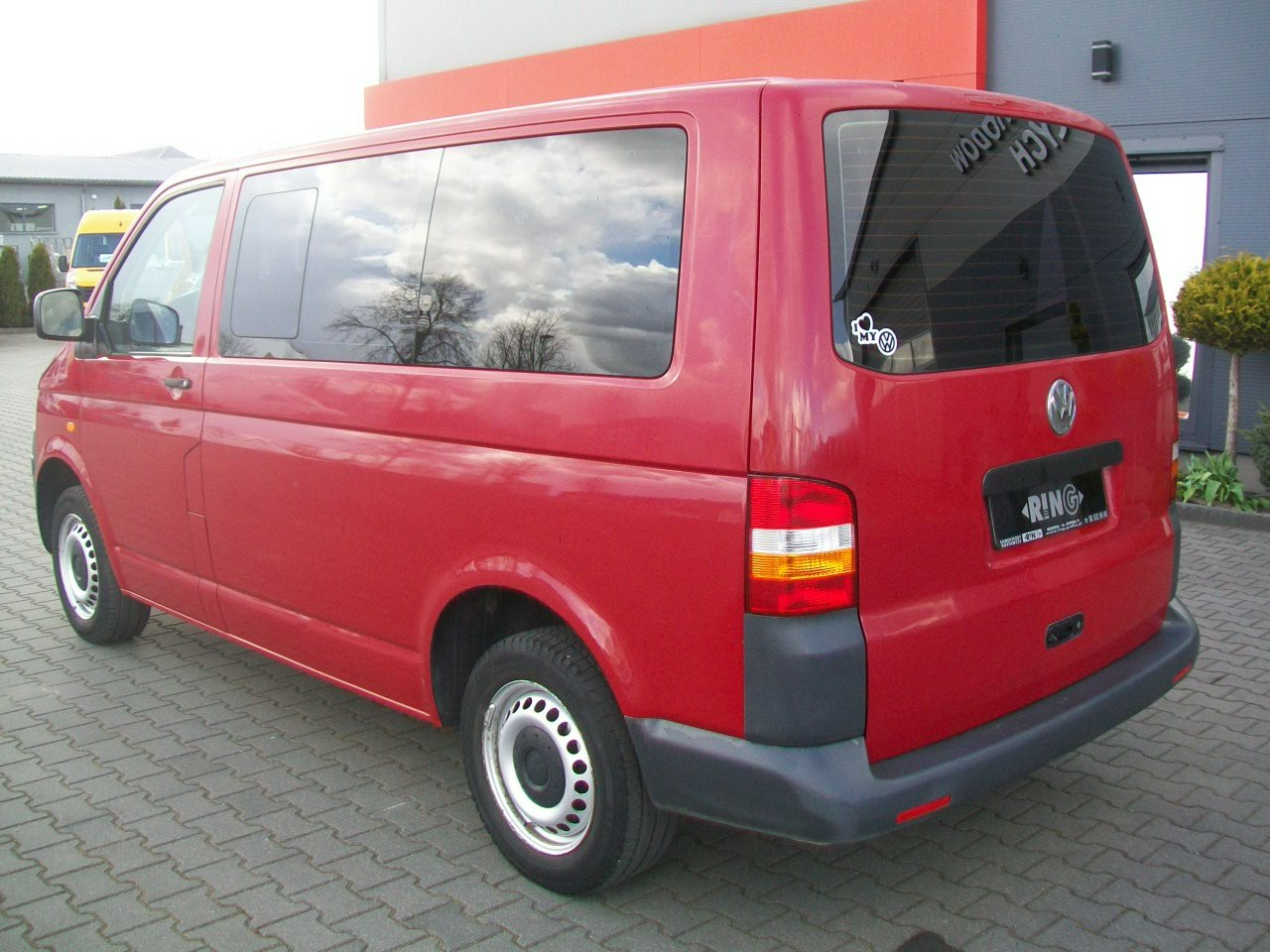 Volkswagen Transporter T5 1,9TDI 102KM A/C 9 OSÓB ZAREJESTROWANY NR 9