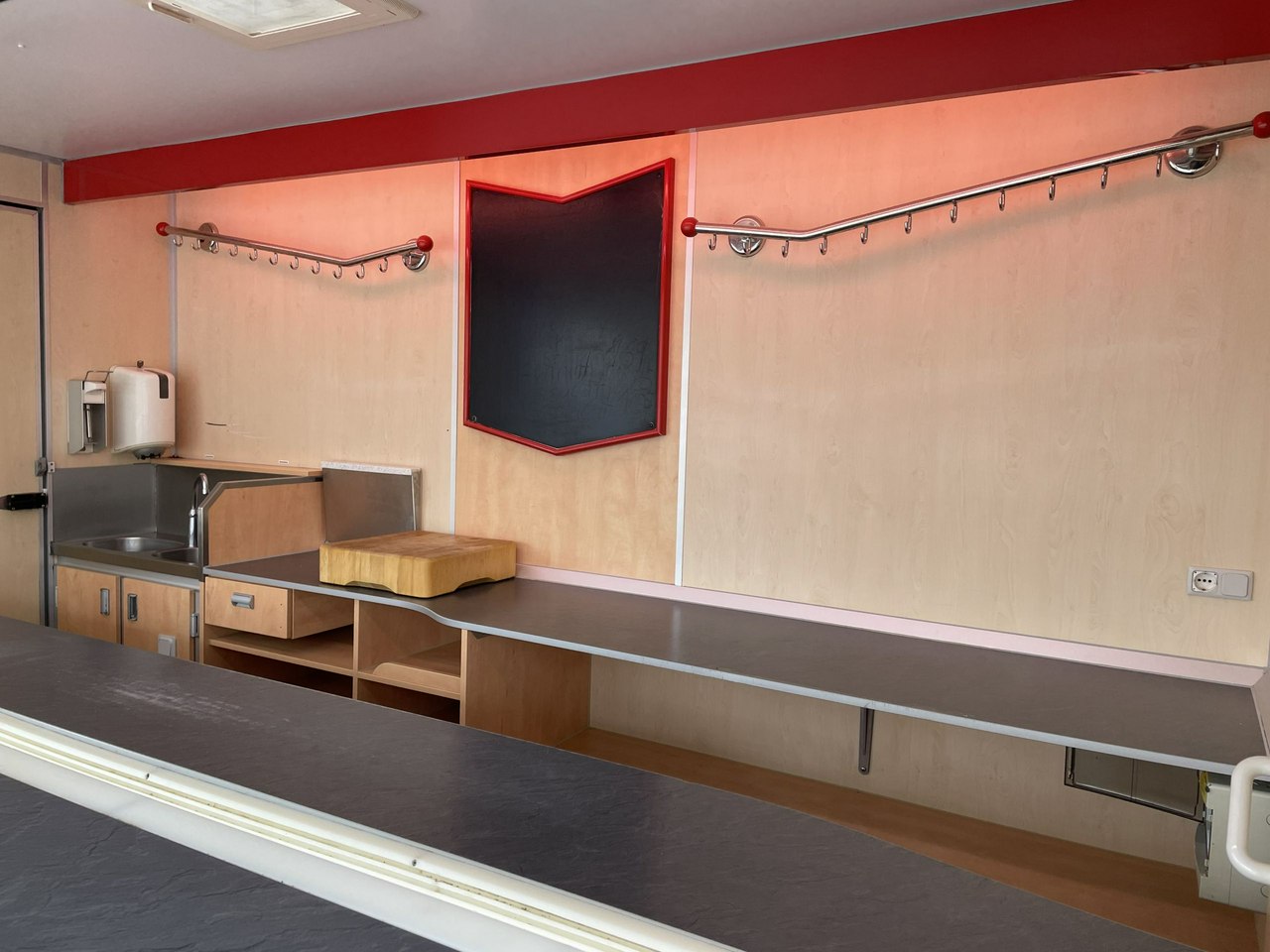 Renault Master Master Autosklep Wędli Gastronomiczny Food Truck Foodtruck sklep Borco