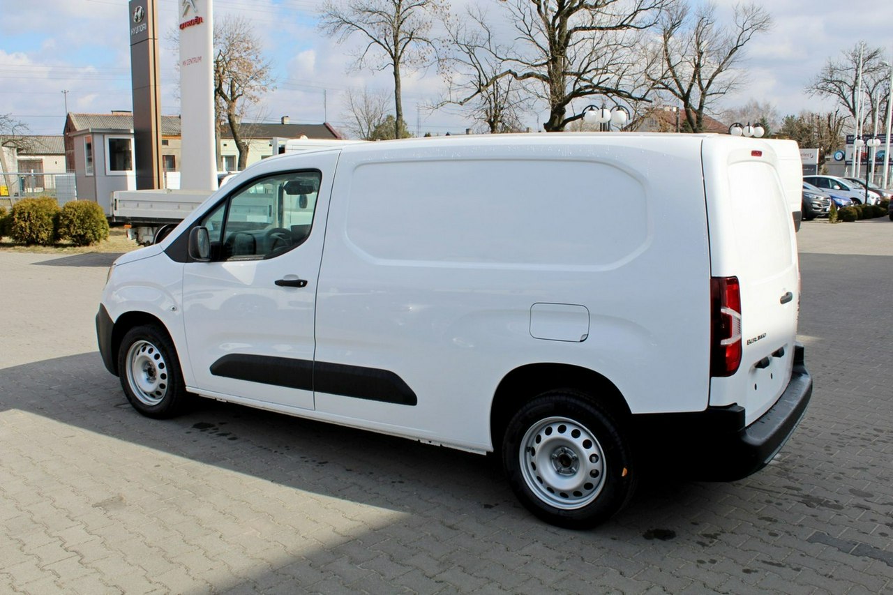 Citroen Berlingo PureTech 110 S&S CLUB 950kg CONNECT RADIO czujniki tył