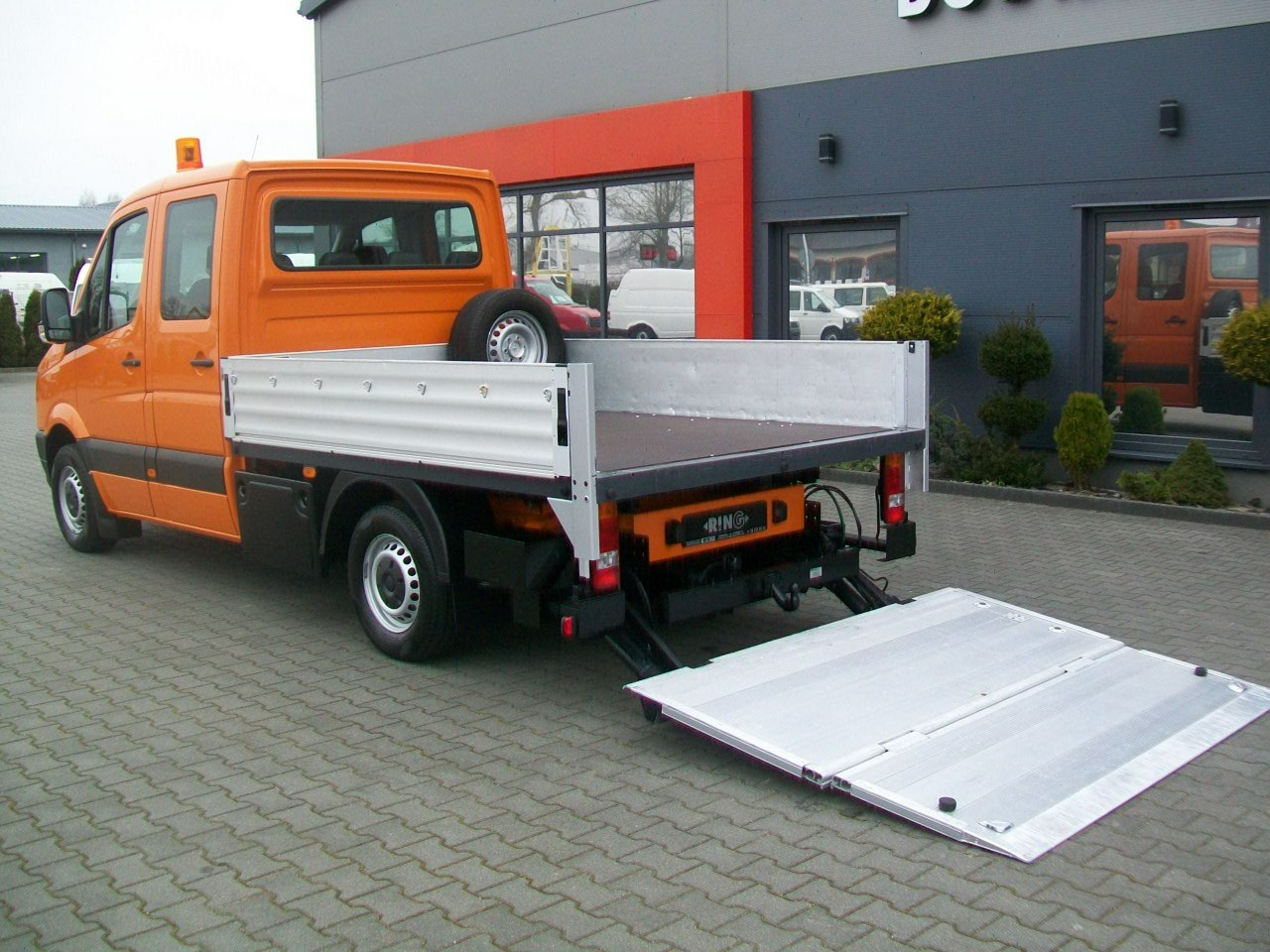 Volkswagen Crafter 2,0TDI 143KM A/C DOKA 7 OSÓB WINDA WEBASTO SERWISOWANY MOD 13r NR 38