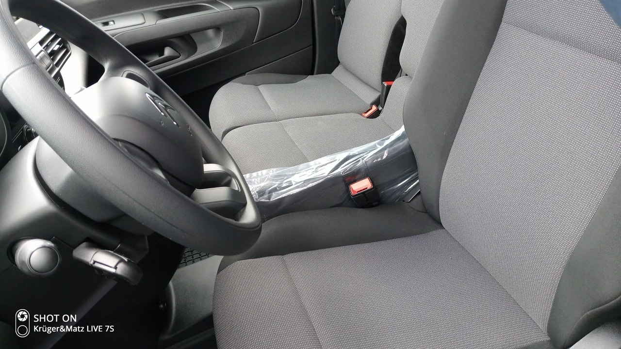 Citroen Berlingo Citroen Berlingo M 1.2 Puretech Benzyna 110KM CLUB Kielce DEMO