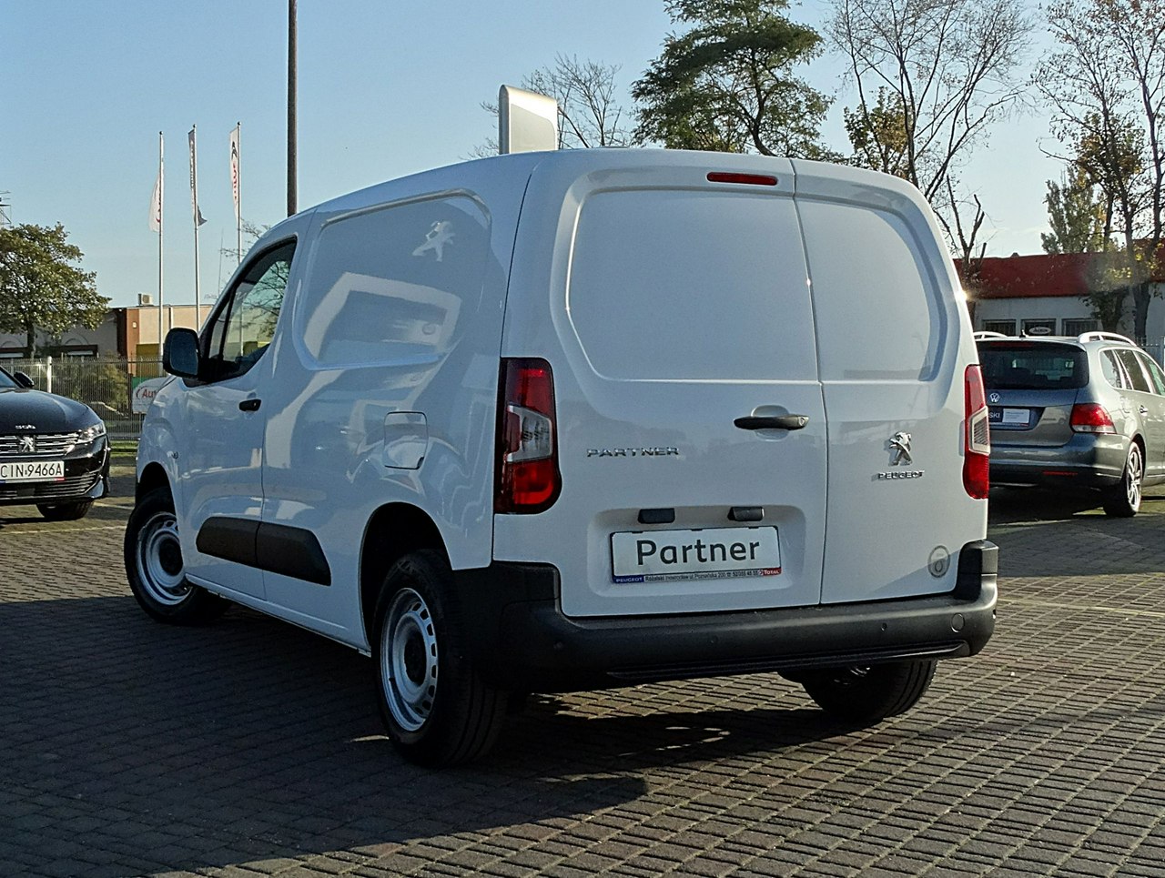 Peugeot Partner Peugeot PARTNER K9 Furgon 1.2 PureTech benzyna