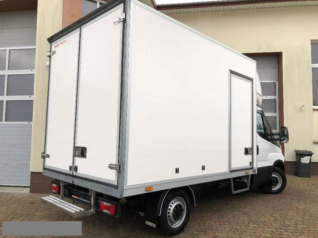 Iveco Daily GWARANCJA / kontener / izoterma / pneumatyka