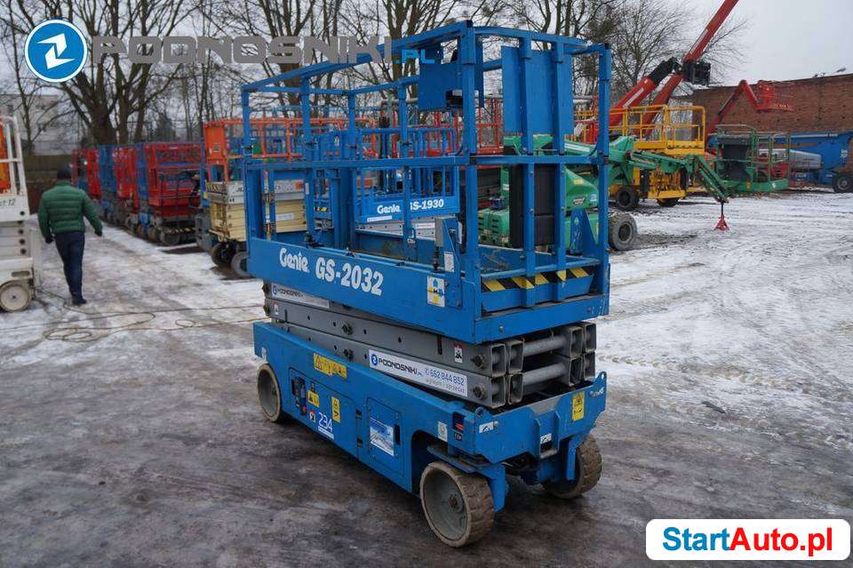 06 Podnośnik Genie 2032 jak JLG Haulotte compact 8 LB234