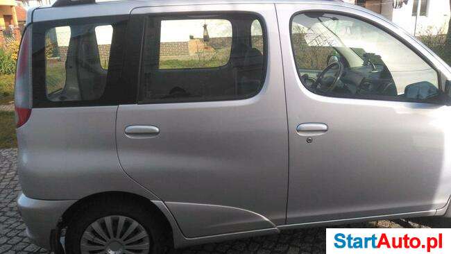 Toyota Yaris Verso
