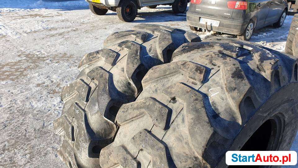 16,9-24 440/80-24, 420/85r24 12PR bieżnik 70% bez napraw