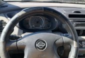 Nissan Almera Tino