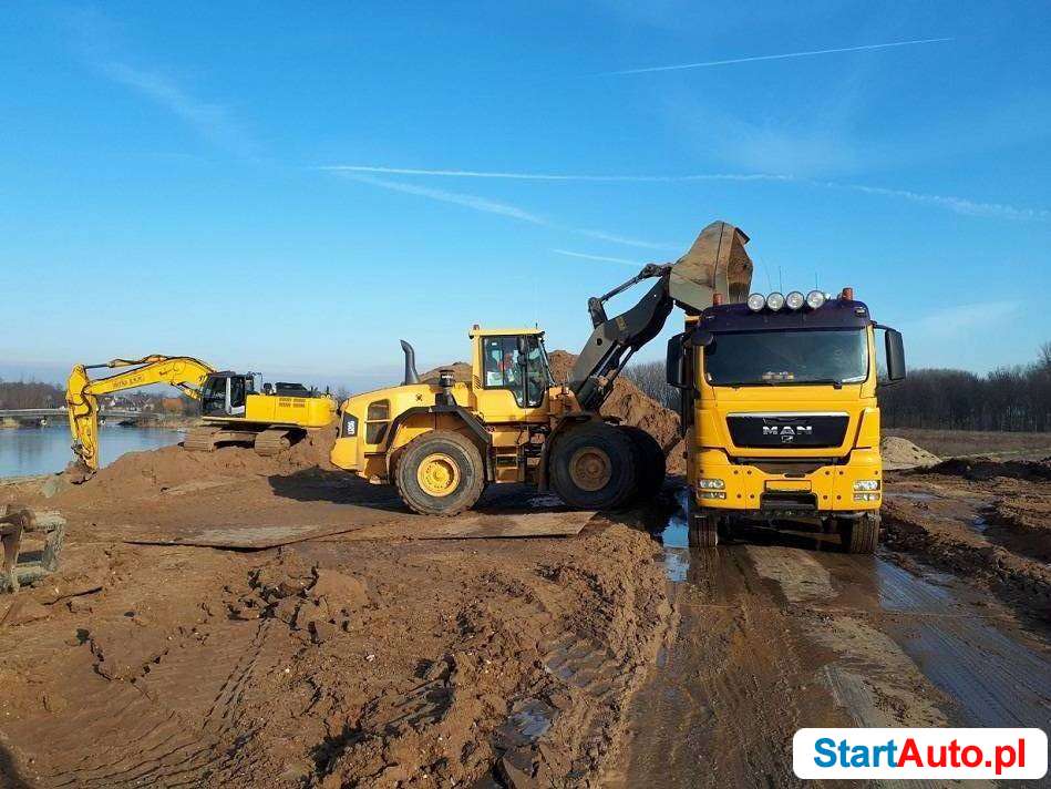 VOZIDLO Volvo 6×6 wywrotka kolebowa VAT= 0