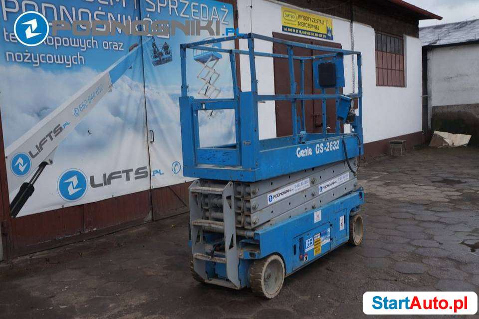 2006 Podnośnik nożycowy zwyżka Genie 2632 10 m LB183