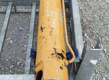 2049095-u120-silownik-caterpiler-hyd-1752-kielce-sprzedam-525065324