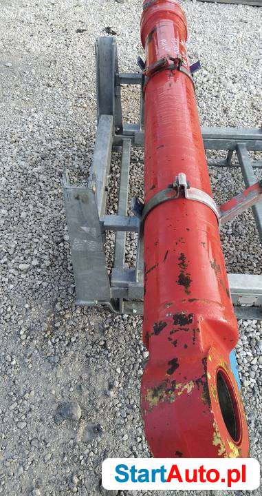 [216-110-105 U120] Siłownik [HYD 1741]