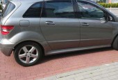 Mercedes b