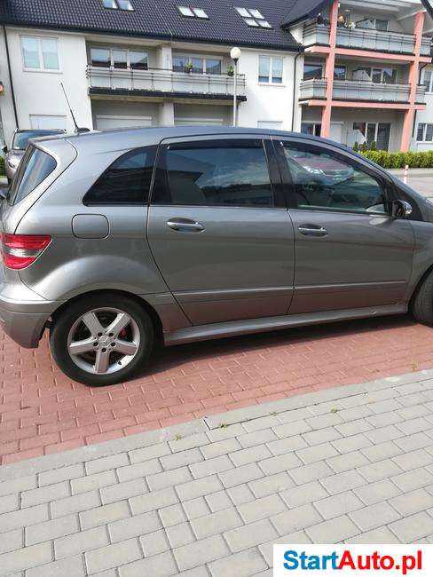 Mercedes b