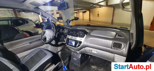 MiniBus MITSUBISHI SPACE GEAR 2.0 I 16V GL rok.1998 w LPG 2