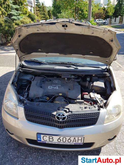 TOYOTA corolla verso