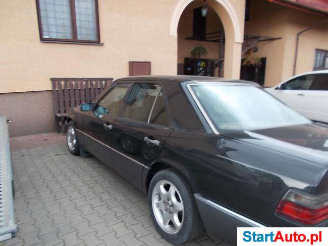 Mercedes-Benz W124