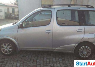 36679b_toyota-yaris-verso-zdjecia