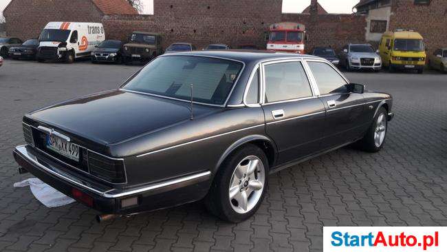 Jaguar XJ
