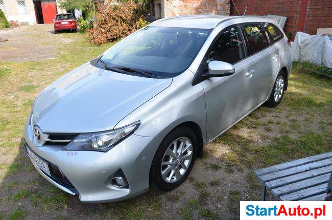 Sprzedam Toyotę Auris Touring Sport 1,4 D-4D