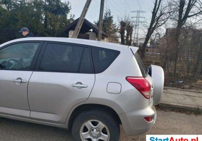 4e2ebc_toyota-rav4-iii-zdjecia