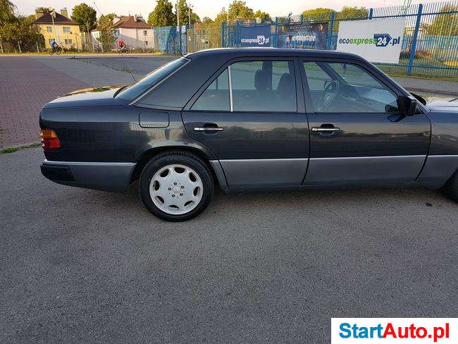 Mercedes-Benz W124