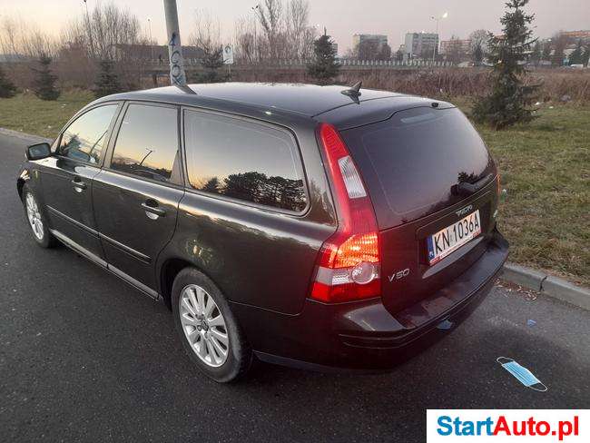 Volvo V50