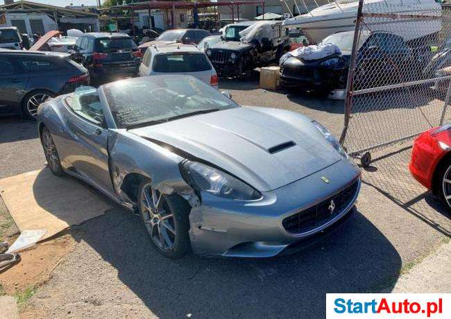 Ferrari California 4.3 V8 453KM cabrio aut. RWD 2011