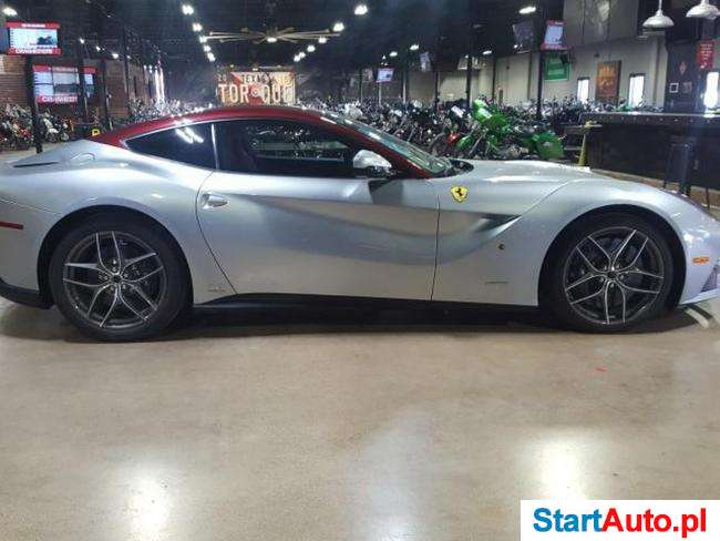 Ferrari F12 Berlinetta 6.3 benz. V12 731KM autom. 2017