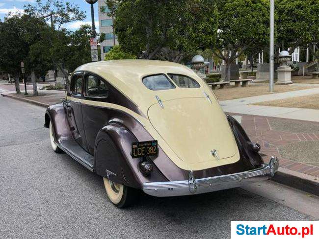 Klasyk Chrysler Airflow 5.3 l benz. 8 cyl. 122 KM 1937