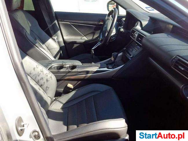 LEXUS IS 200T 2.0 benz. 241KM 8-bieg. automat 2016
