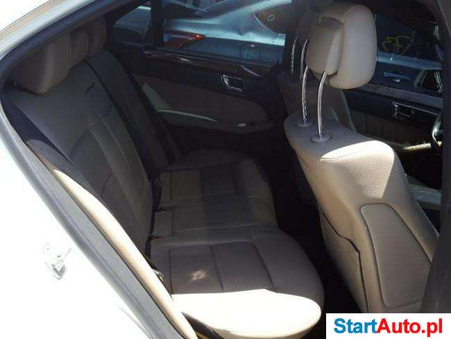 Mercedes-Benz E350 3.5 V6 benz. 268KM W212 AUTOM. 2011