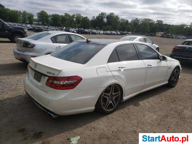 Mercedes-Benz E63 AMG benz. V8 6.2 518KM 2010