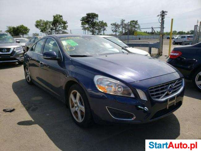 VOLVO S 60 T5 2.4 benz. 257KM autom. 2011