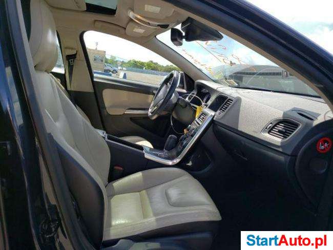 VOLVO S 60 T5 2.4 benz. 257KM autom. 2011