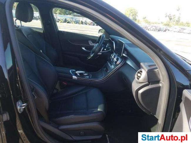 Mercedes-Benz C300 4Matic 2.0 benz. 241KM autom. 2016