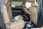 Toyota Tundra CrewMax SR5 4.6 benz.V8 automat. 310KM 2012