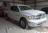 Dodge RAM 1500 SLT 5.7 benz. HEMI V8 390 KM automat 2012