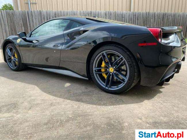 Ferrari 488 GTB 3.9 benz. V8 Twin Turbo 661KM 7-bieg. autom. 2016