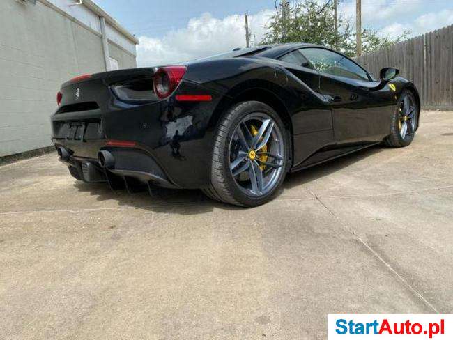 Ferrari 488 GTB 3.9 benz. V8 Twin Turbo 661KM 7-bieg. autom. 2016