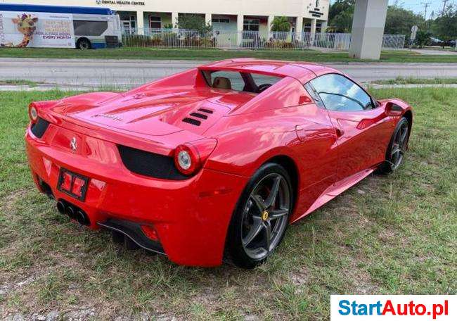 Ferrari 458 Spider 4.5 l V8 570KM 07/2012