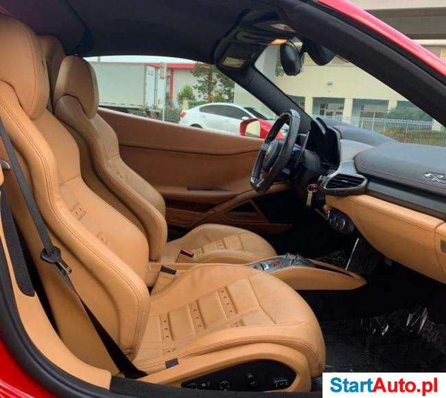 Ferrari 458 Spider 4.5 l V8 570KM 07/2012