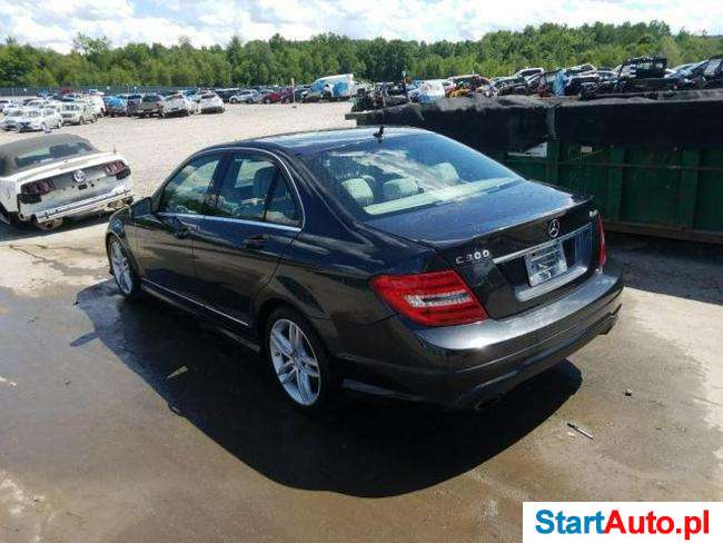Mercedes-Benz C300 3.5 benz. V6 248KM autom. 2012