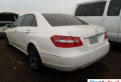 Mercedes-Benz E350 Bluetec 3.0 V6 210KM W212 AUTOM. 2011