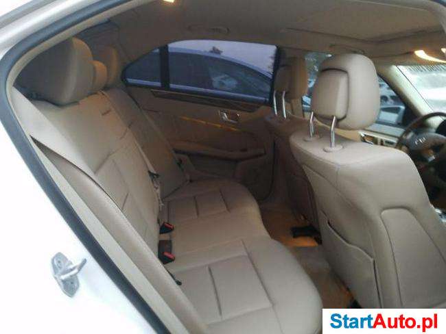 Mercedes-Benz E350 Bluetec 3.0 V6 210KM W212 AUTOM. 2011