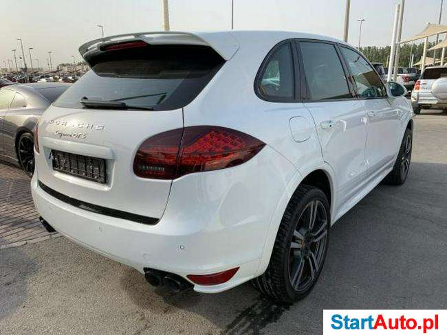 Porsche Cayenne GTS 4.8 benz. 400 KM AWD 8-bieg. automat 2013