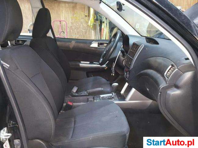 SUBARU Forester 2.5X benz. 224KM 2012